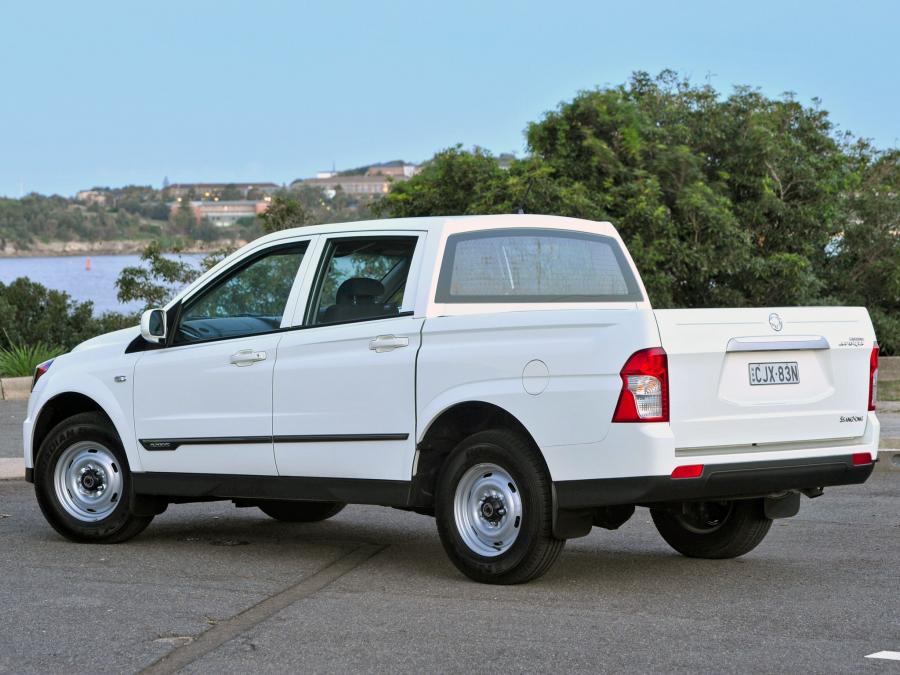  SsangYong Actyon Sports Tradie 2012 года  (фото 2 из 15)